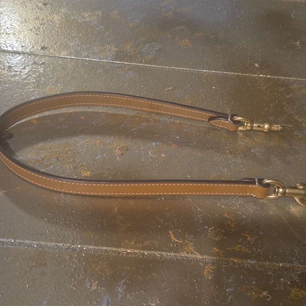 Coach  Vachetta Leather 21 inch Sgoulder Strap with Gold Hardware